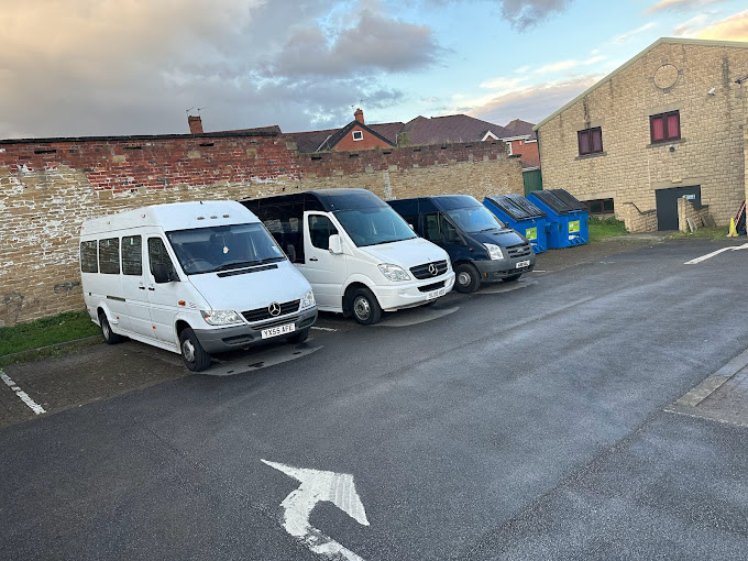 Wakefield minibus hire fleet